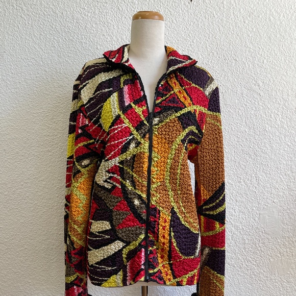 The Carrie Drop// Graphic Crinkle Jacket - Picture 3 of 3